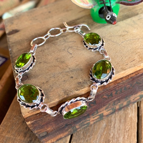 SOLD✨RUSTIC PERIDOT STERLING SILV TENNIS BRACELET - Picture 2 of 6